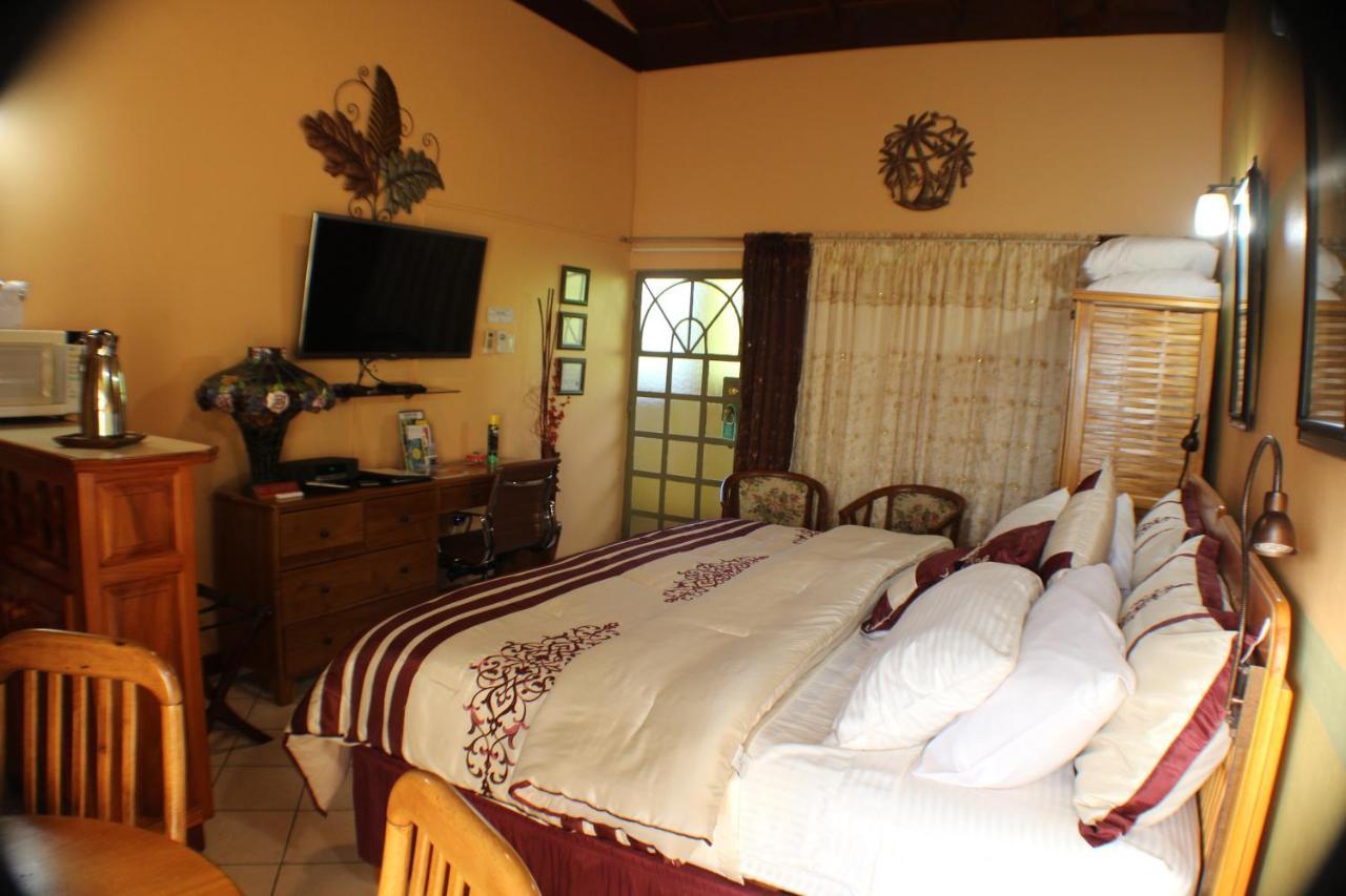 Native Abode Bon Accord Village Exterior foto